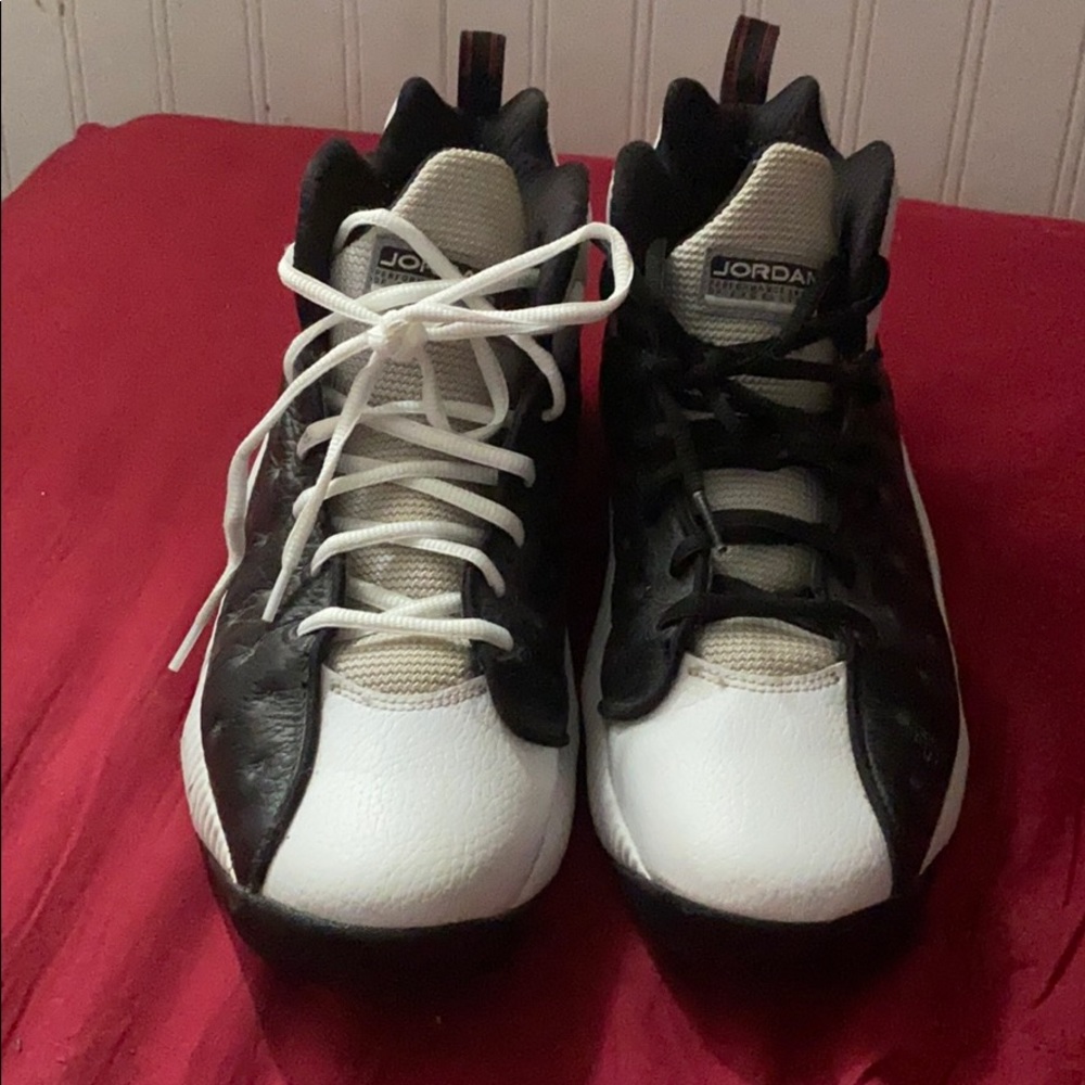 Jordan team 2 - Picture 1 of 3